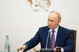 Într-o confruntare a strategiilor, armatele ucraineană și rusă își ajustează și își inventează metodele.