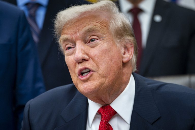 Donald Trump a aprobat un plan secret de pace cu Rusia, lăsând Ucraina în afara negocierilor (surse)