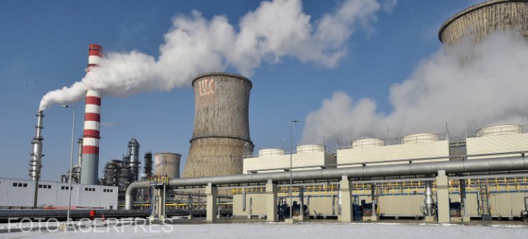 Ministrul Economiei cere Energiei și Finanțelor „clarificare” în cazul Lukoil / „Nu putem susține că ne opunem situației din Rusia, furnizându-le combustibil prin alte mijloace”