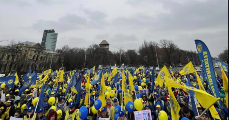 Reprezentanții sindicali din domeniul sănătății cer prim-ministrului să evite reducerea salariilor cu 10%. „Situația este chiar mai dificilă”