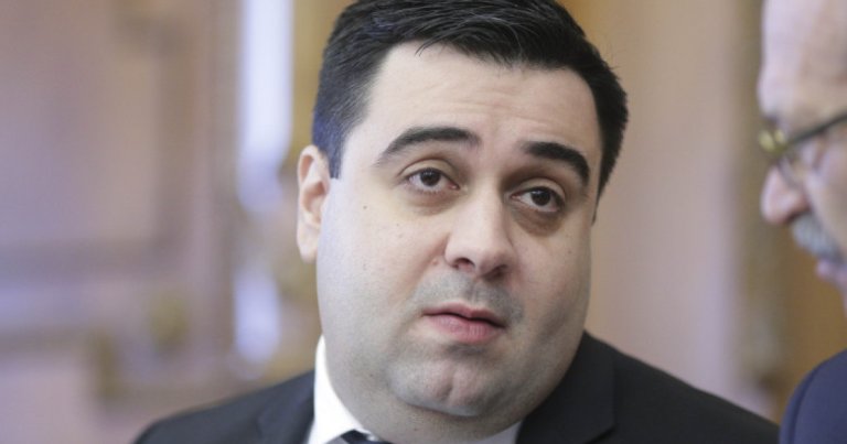 Anchetă DNA la ex-ministrul Transporturilor Răzvan Cuc, implicat într-un caz de mită (surse)