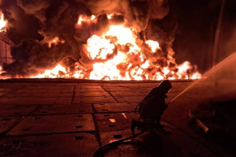 Atacuri ale Rusiei asupra porturilor ucrainene de la frontiera cu România / Date de la radarele MApN / Alarmă RO-Alert în Tulcea și Galați