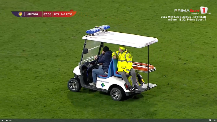 Incident teribil în timpul meciului UTA - FCSB! A ieșit de pe teren plângând