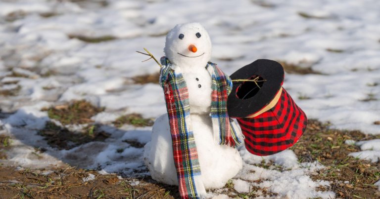 România, între două anotimpuri: O masă de aer frig influențează temperaturile