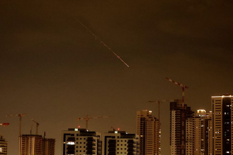 Noua avertizare din partea Iranului ca reacție la ultimatumul lui Trump: „Dacă atacați, vom ataca și noi”