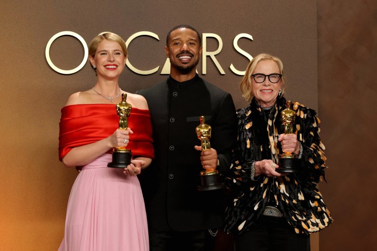 Premiile Oscar 2026: Sean Penn obține al treilea Oscar, „Sinners” și „One Battle After Another” își împart statuile, succes și pentru Netflix