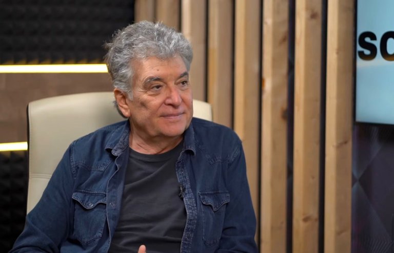 ULTIMA ORĂ: Iulian Vrabete, basistul formației Holograf, a murit la 70 de ani.