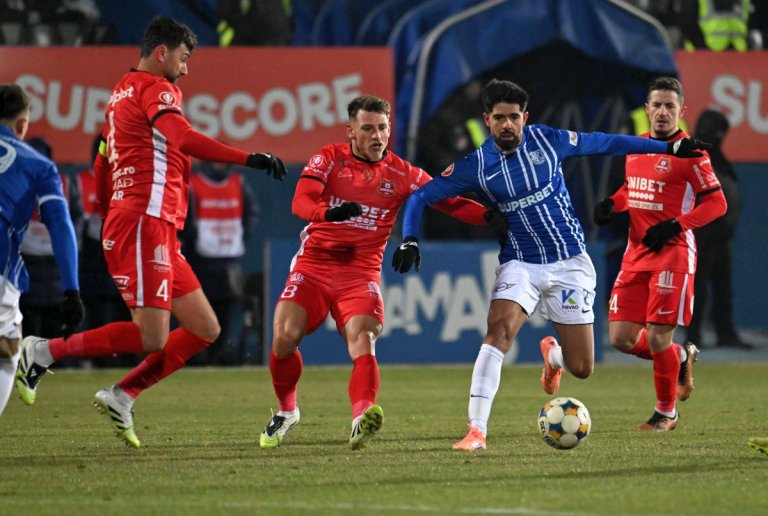 Șoc după Hermannstadt - Farul » Antrenorul a renunțat: „A venit momentul să fac un pas înapoi!”