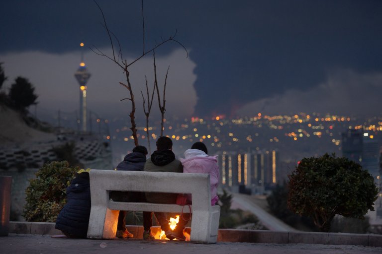 SUA, Iran și mediatorii fac ultimele eforturi pentru a obține un armistițiu de 45 de zile. Ce relatează presa americană