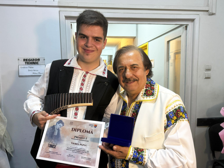 Tânăra de 19 ani care l-a fascinat pe Gheorghe Zamfir: „Tatăl meu a crescut singur trei copii”