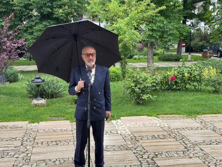 Becali a fost salutat de Nicușor Dan, în urma unei întârzieri la întâlniri. A oferit ulterior informații despre conversațiile purtate.