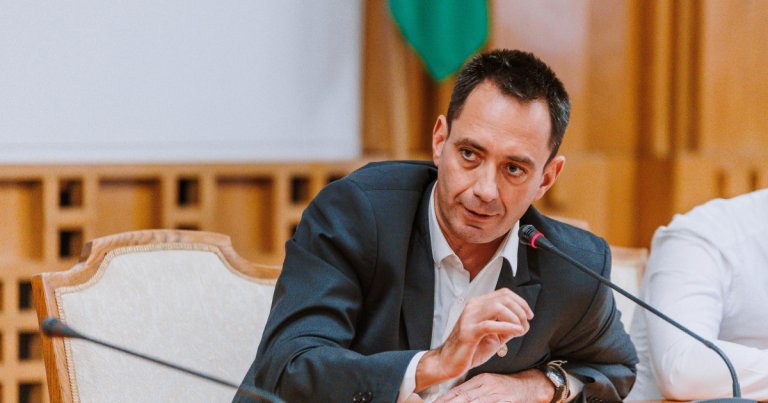 Csoma Botond (UDMR) clarifică motivele eșecului negocierilor privind formarea guvernului: PSD reprezintă sursa impasului.
