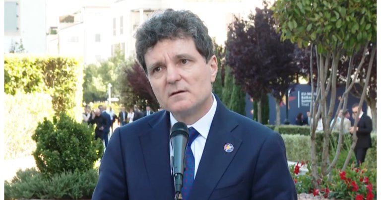 Răspunsul oferit de Nicușor Dan la întrebarea legată de motivul pentru care nu l-a numit pe Sorin Grindeanu în funcția de prim-ministru