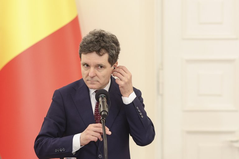 Reacția ministrului Apărării după inițierea urmăririi penale a generalului Vlad: „O circumstanță neplăcută; vom evalua împreună cu președintele”