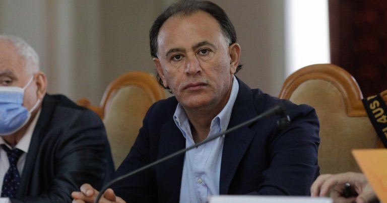Un politician important al AUR afirmă că Simion ar fi discutat cu PSD pentru poziții în guvernul Veștea. „Mi-a spus...