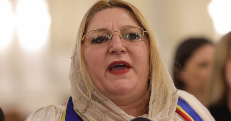 Diana Șoșoacă și fostul ei soț, puși sub acuzare pentru răpirea jurnaliștilor italieni