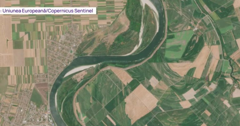 Dezastrul de pe Dunăre observat din spațiu: Fotografii ale fluviului înainte și după perioada de secetă.